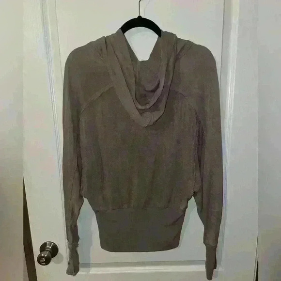 Free People Movement‎ long sleeve slouch hoodie with exposed seams size xs - Picture 2 of 4